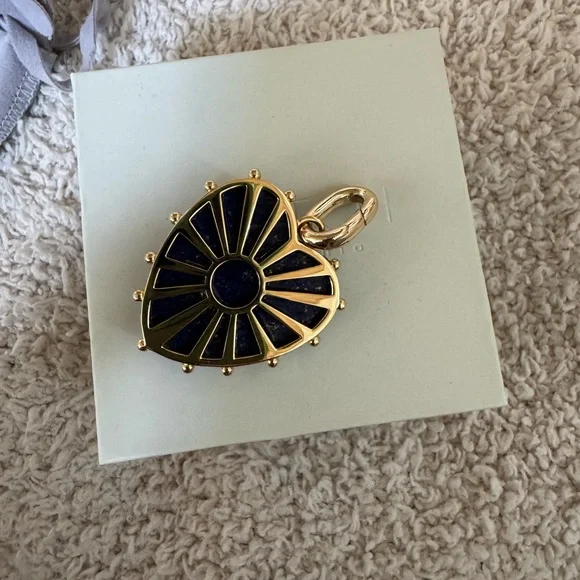 Thatch Lapis heart pendant - Picture 2 of 4